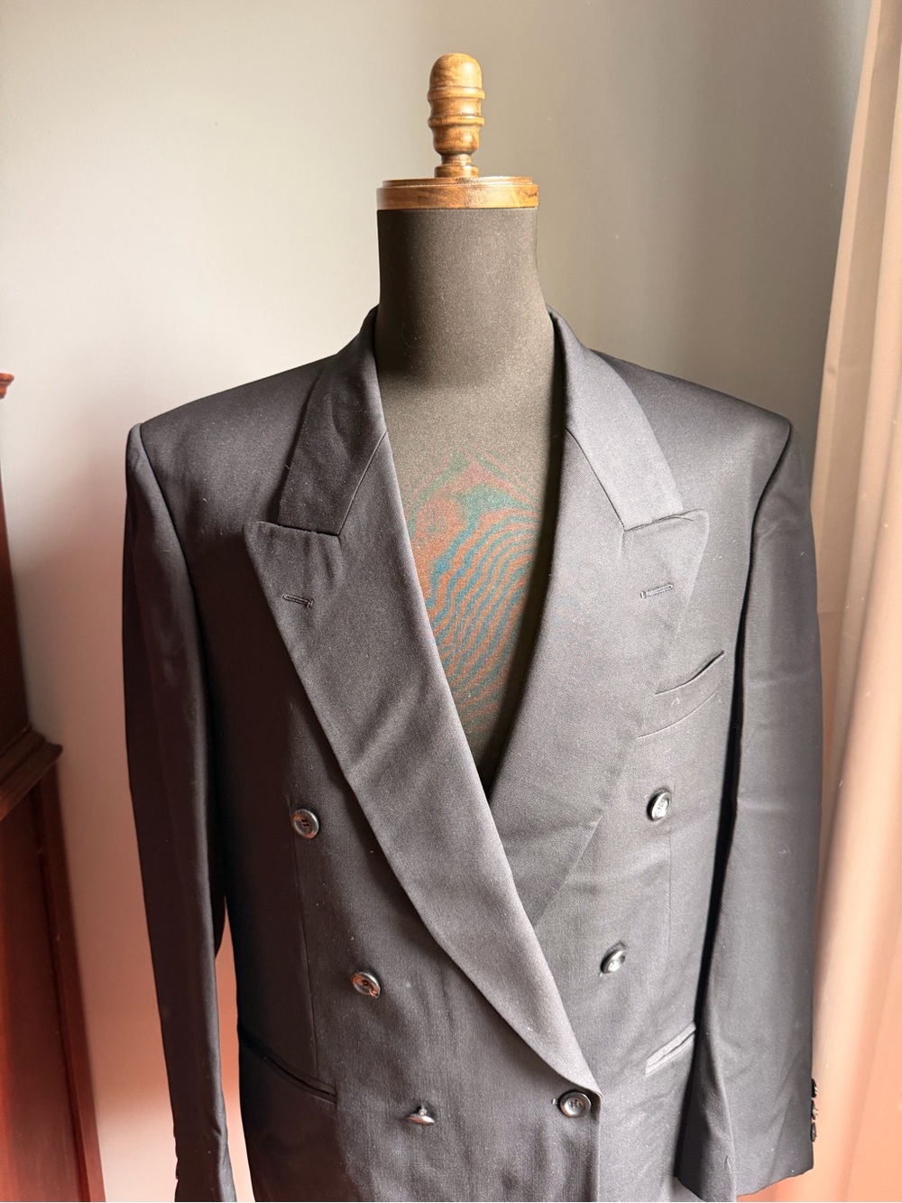 Double-Breasted Black Peak Lapel Blazer